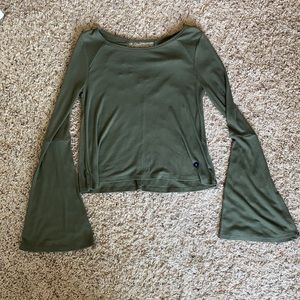 Hollister green top